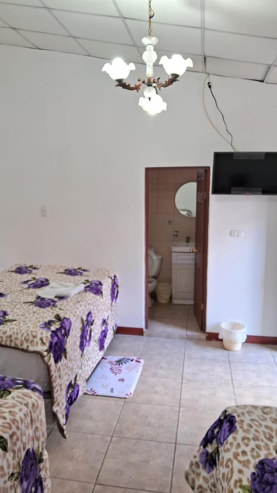 Hotel Kamelot Parque Central Quetzaltenango Dış mekan fotoğraf