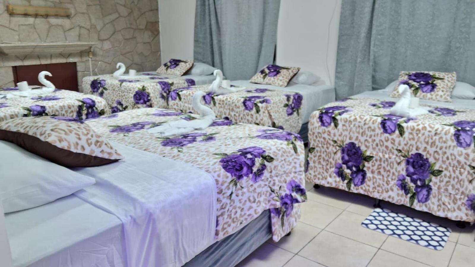 Hotel Kamelot Parque Central Quetzaltenango Dış mekan fotoğraf